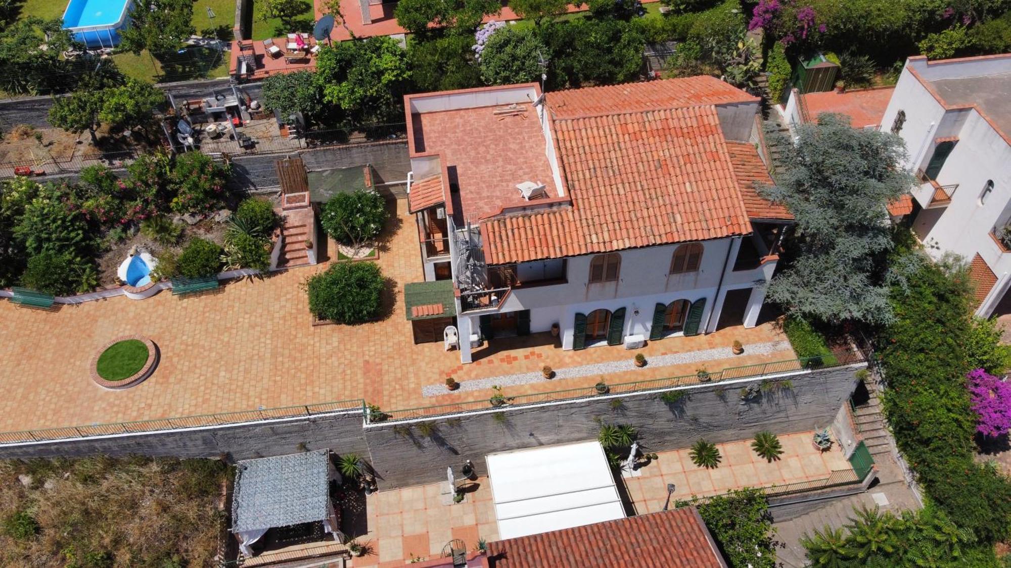 Taormina Holiday Apartment ภายนอก รูปภาพ